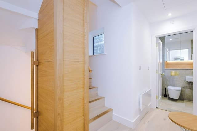 Luxury Townhome, 3 Bedrooms, Balcony, City View