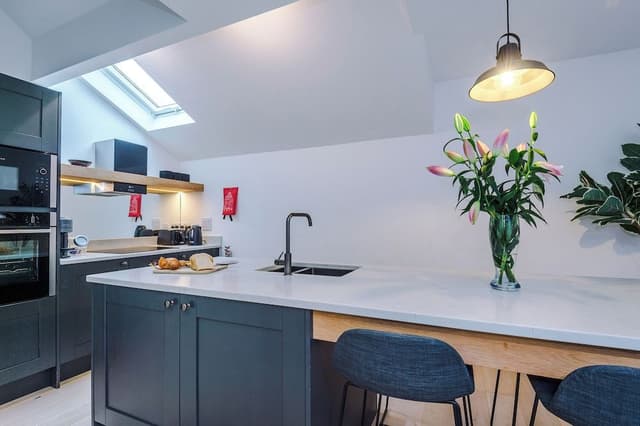 Luxury Townhome, 2 Bedrooms, Balcony, City View