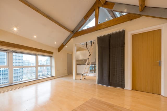 Studio Apartment