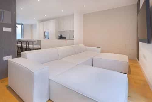 Townhouse East by CasaCity Townhouse East by CasaCity