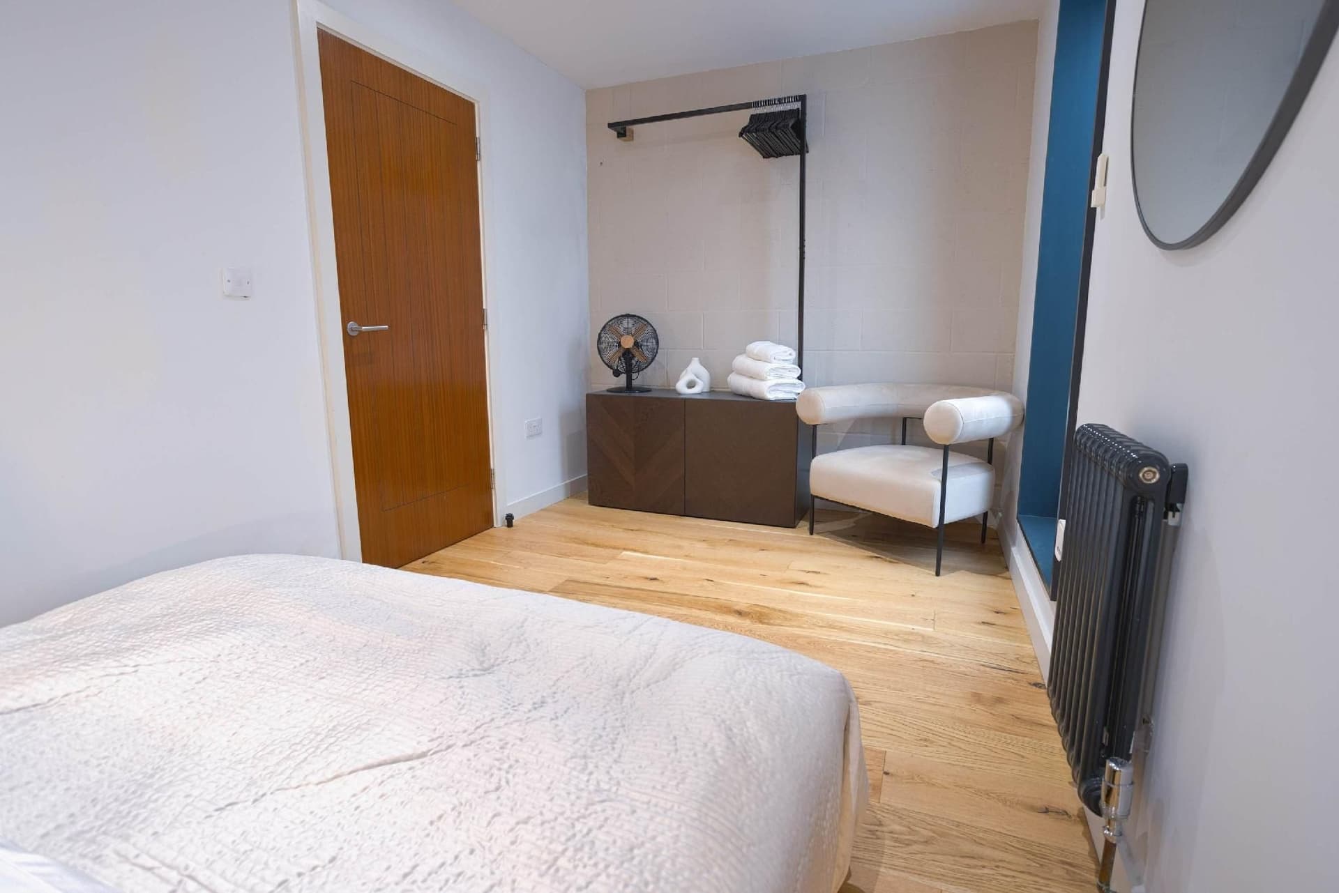 Townhouse East by CasaCity Townhouse East by CasaCity