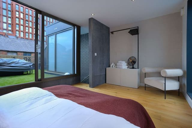 Apartment, Smoking