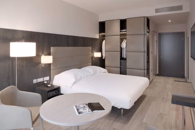 Superior Room, 1 King Bed