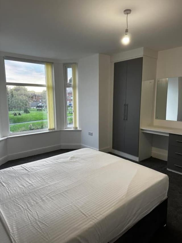 Standard Triple Room, Multiple Beds (Shared)