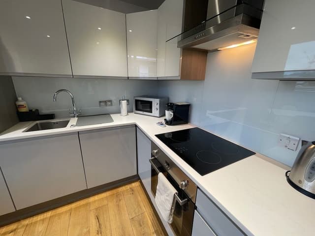 Superior Apartment, 2 Bedrooms, Accessible, City View