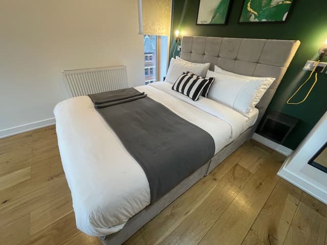 Superior Apartment, 2 Bedrooms, Accessible, City View