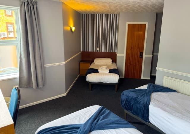 Triple Room, Ensuite (with shower over bath)