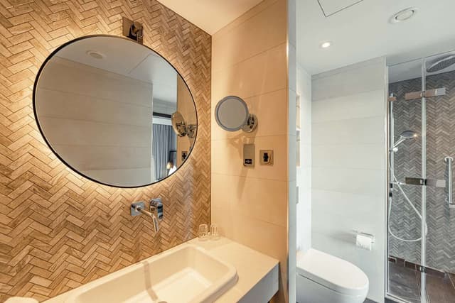 THE ADKINS SUPERIOR STUDIO SUITE