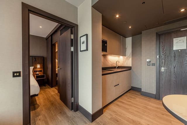 THE GORMLEY APARTMENT SUITE