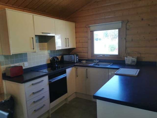 Comfort Cabin, 2 Bedrooms, Garden View
