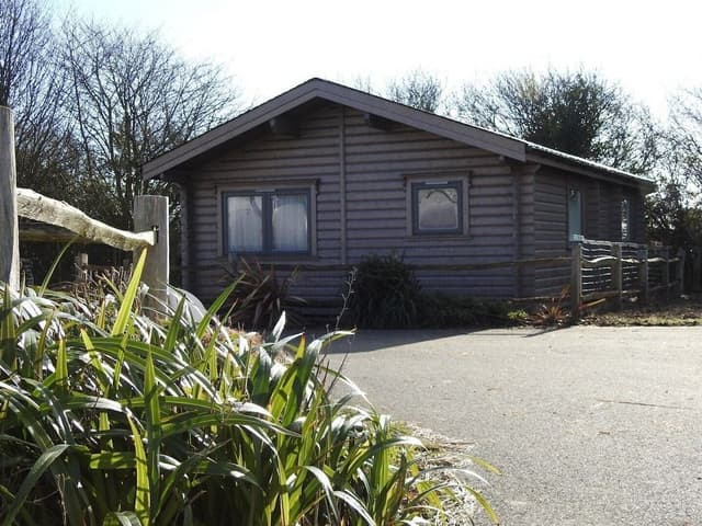 Comfort Cabin, 2 Bedrooms, Garden View