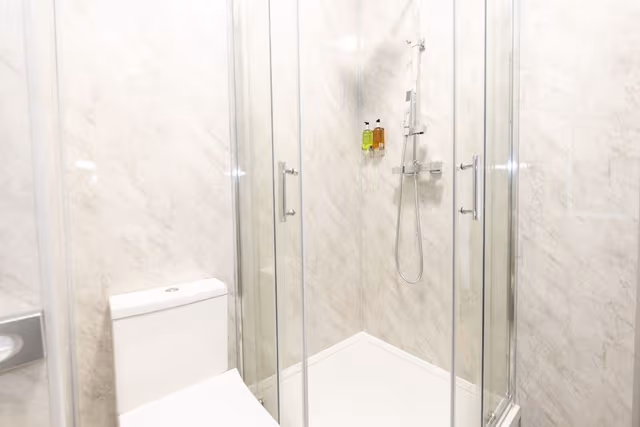 Superior Studio, Ensuite
