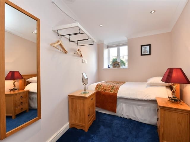 Single room-Comfort-Wet room