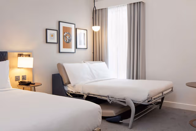 QUEEN ROOM WITH SOFA BED