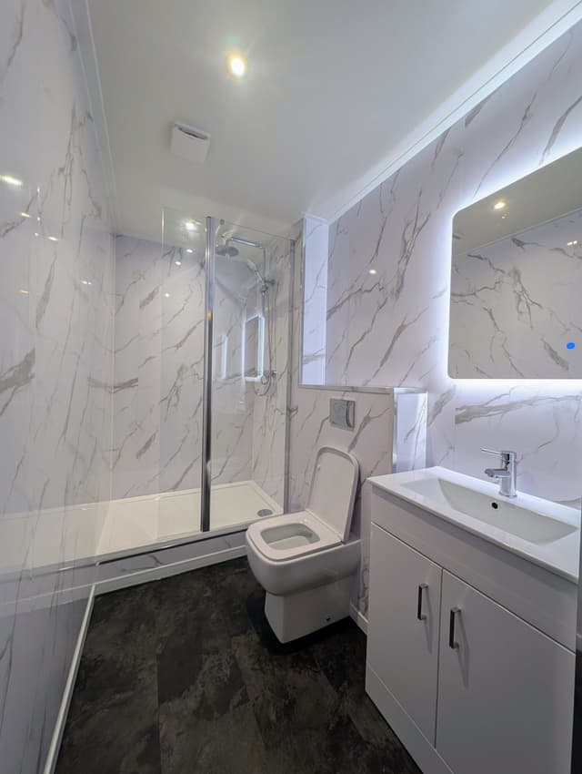 Twin room Shared bathroom