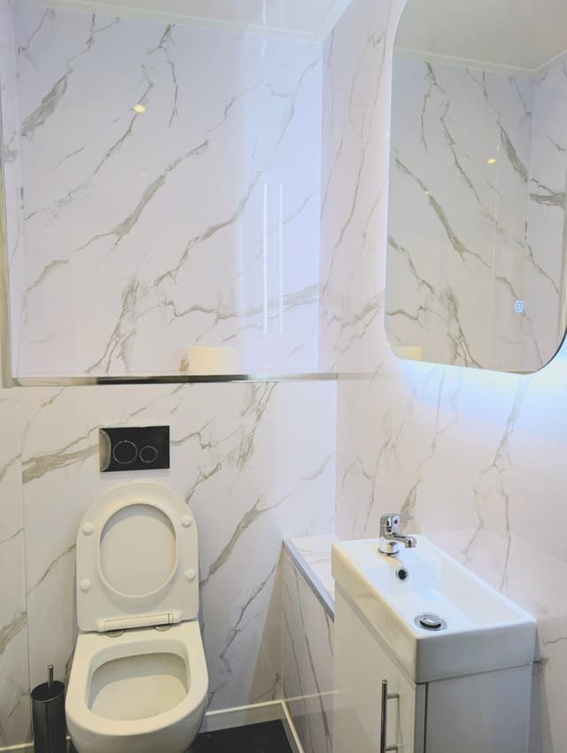 Twin room Shared bathroom