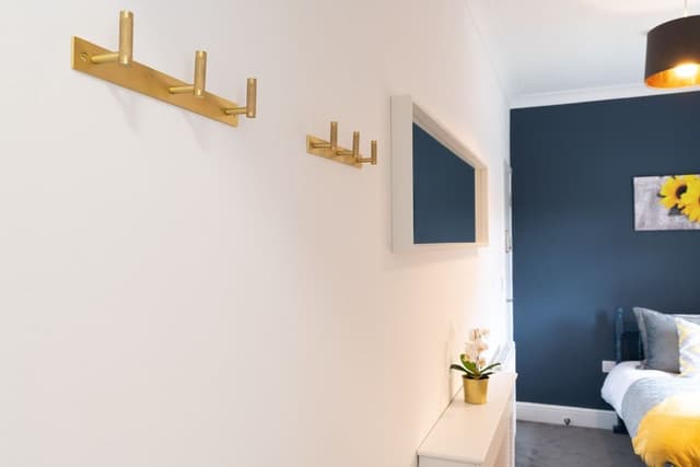 Premium Single Room, Ensuite, Garden View