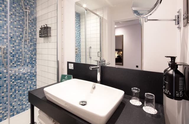 Room, 1 Queen Bed, Accessible