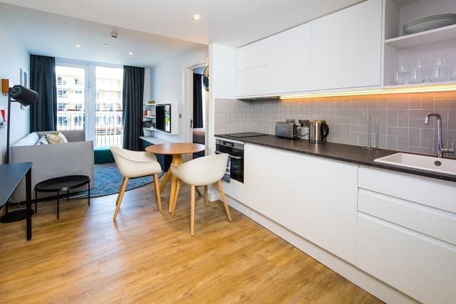 Suite, 1 Bedroom, Kitchen (East Dock View)