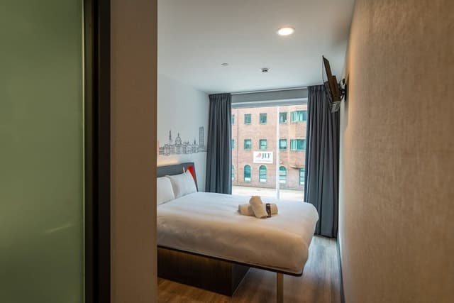 Double Room With Window