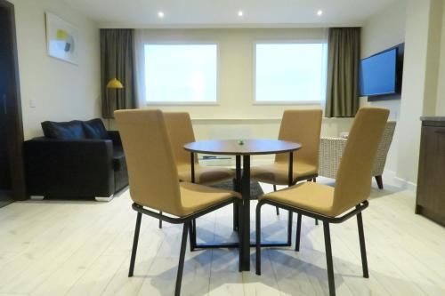 คีย์ อพาร์ตเนต์ คลาเรนซ์ เฮาส์ (Quay Apartments Clarence House)1