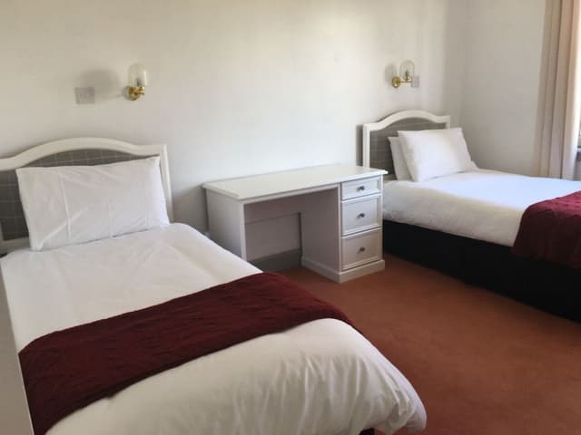 Comfort Twin Room