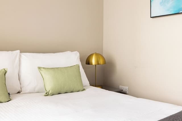 One Bedroom Apartment - Sleeps 4