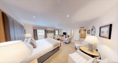 Superior King Suite