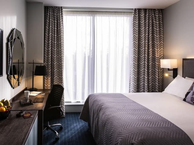 Superior Room, 1 King Bed, Balcony