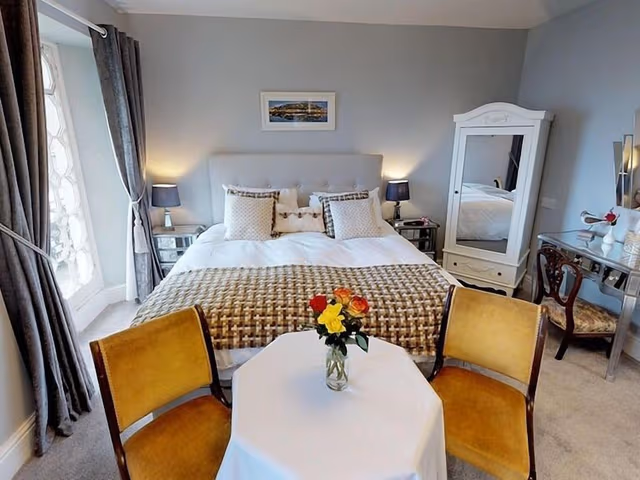 Superior Double Room, Ensuite, Sea View (Admiral Suite)