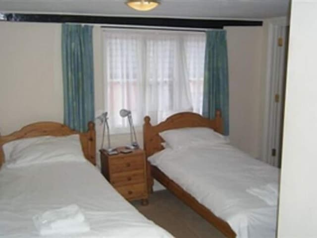 Twin Room, Ensuite