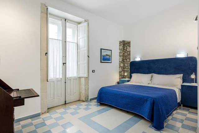 Classic Suite with Balcony