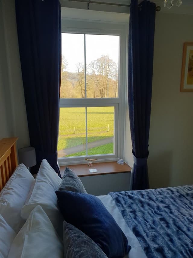Suite, Ensuite, Garden View