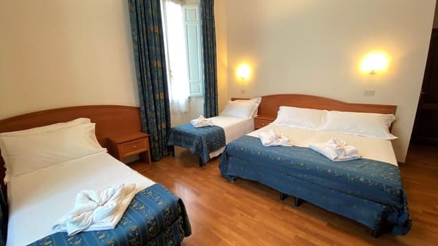 Comfort Triple Room