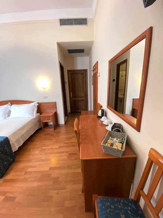 Comfort Triple Room