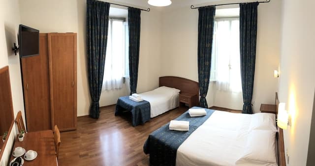Comfort Triple Room