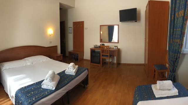 Comfort Triple Room