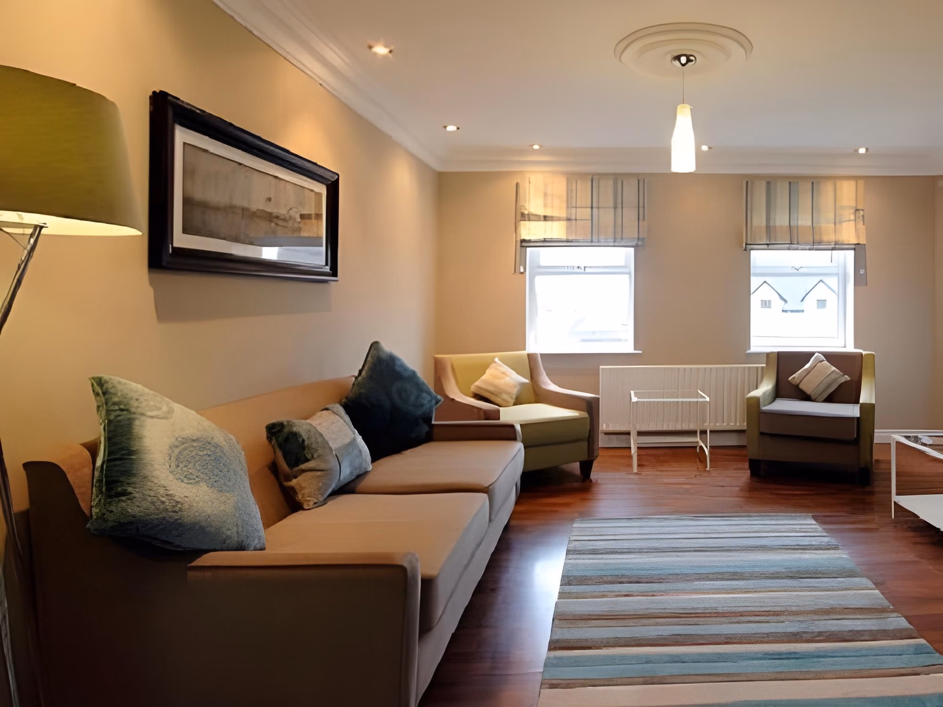 ลักชัวรี เคซี เฮาส์ (Luxurious KC House)4