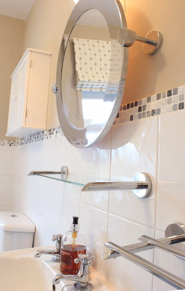 Room, Private Bathroom (3 Storey House - 3 Rooms)