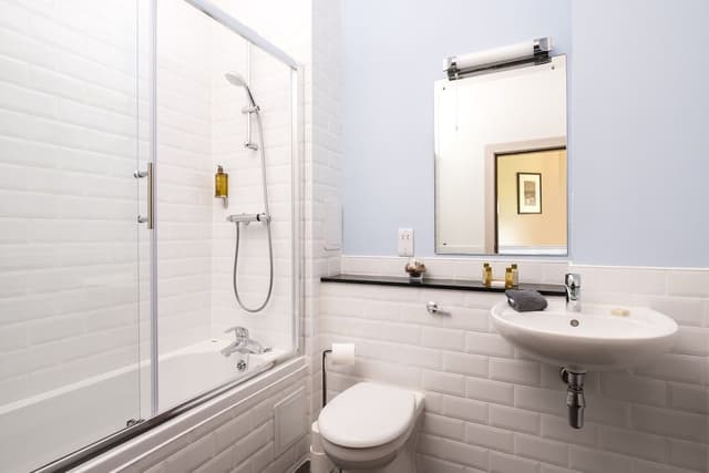 Apartment, Private Bathroom (MO16)