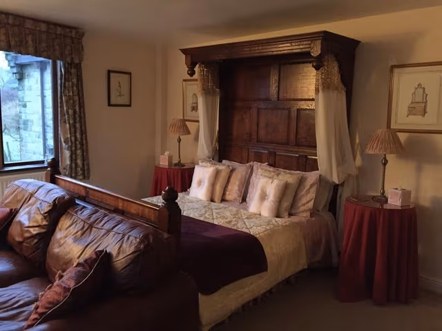 Family room-Deluxe-Ensuite