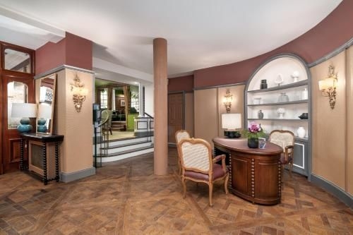 โรงแรมเดอะเรอเล แฮนลีย์ (The Relais Henley)0