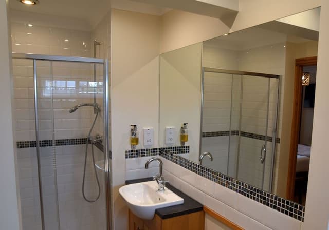Suite, Ensuite