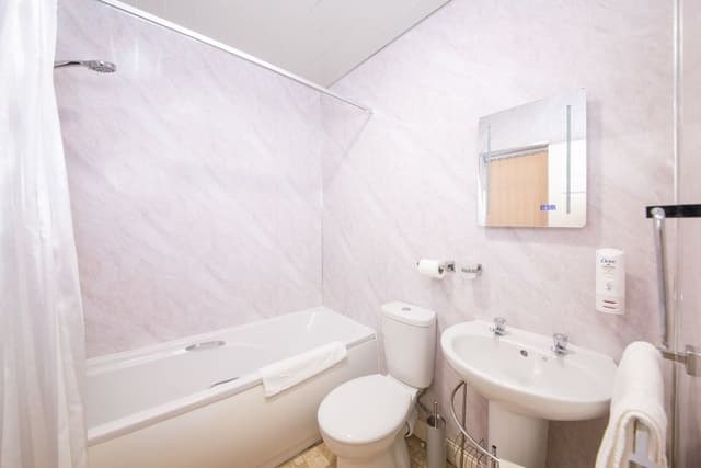 Standard Double or Twin Room, Ensuite