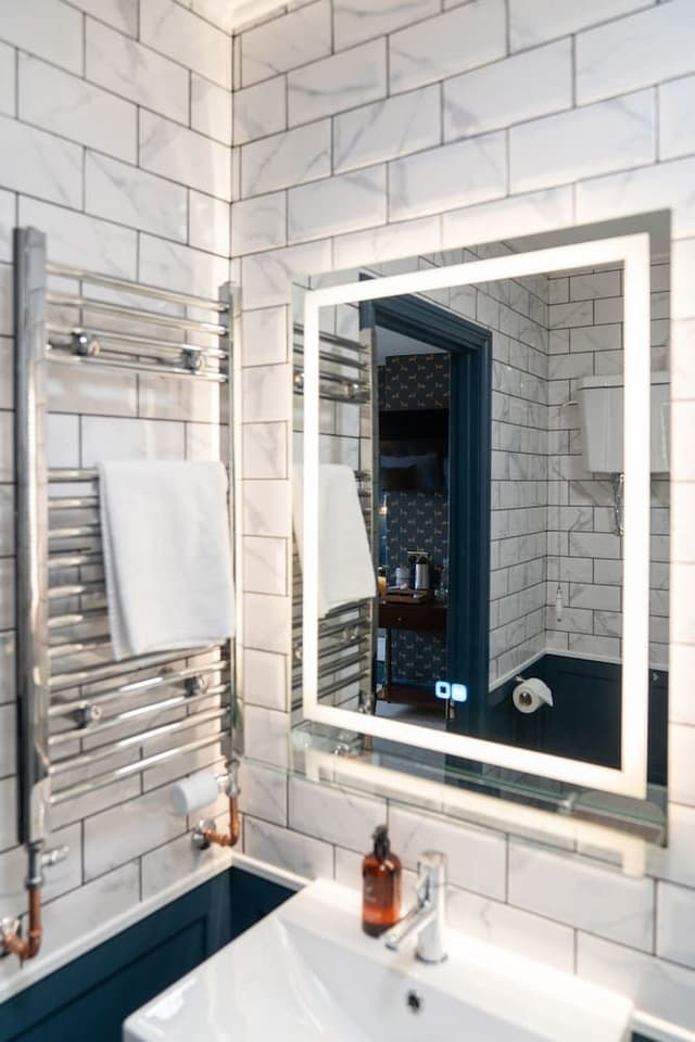 Double Room, Ensuite (with Shower)