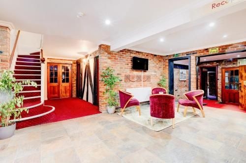 โอโย เดอะ ริฟเวนฮอลล์ โฮเทล อิน วิทแฮม เชลมส์ฟอร์ด (OYO The Rivenhall Hotel in Witham, Chelmsford)1