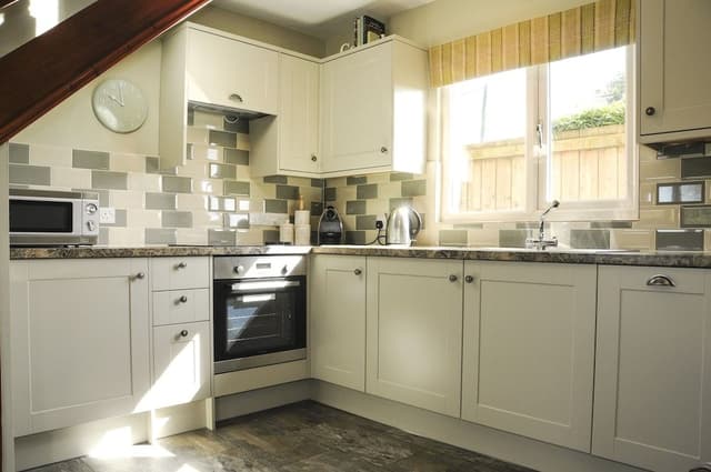 Superior Cottage, Private Bathroom, Garden View (Granary - self catering)