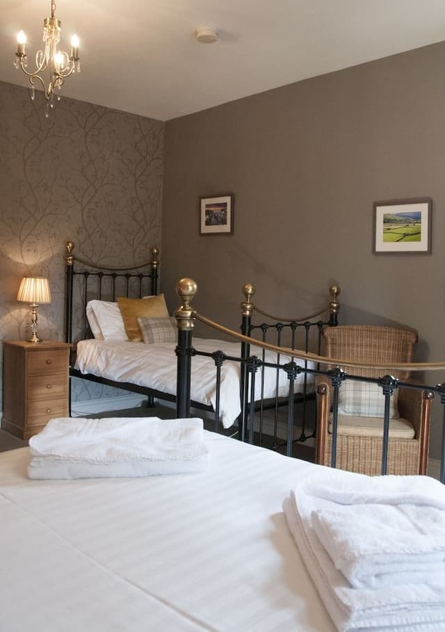 Triple Room, Ensuite (Nidderdale - Family)