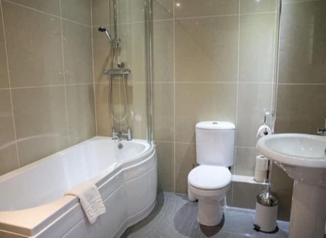 Luxury Apartment, Ensuite, Sea View (2 Bedroom )