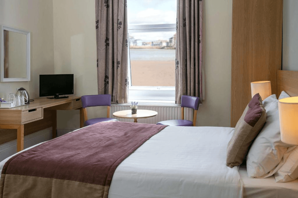 Exmouth Beach Hotel2